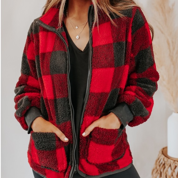 NWT MAGNOLIA GALWAY RED ❤️🖤 PLAID COZY FLEECE JACKET, Sz.M, BNWTIB - Picture 2 of 11